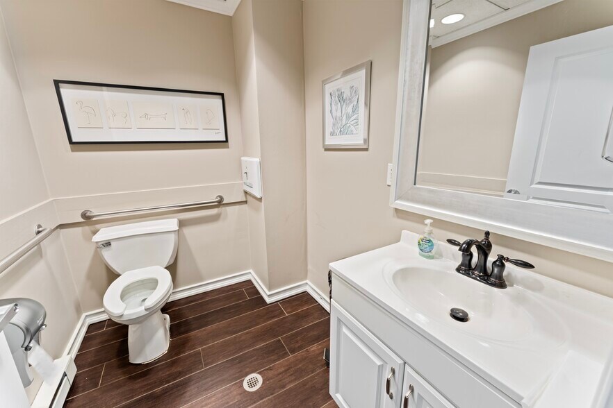 More Photos Of 225 Millburn Ave, Millburn Medical For Lease