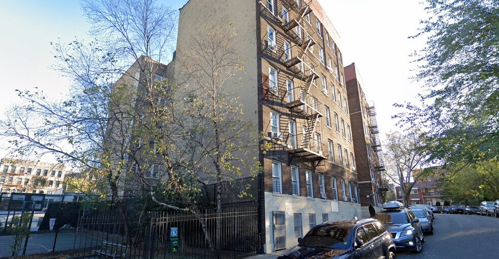 More Photos Of 1860 Billingsley Ter, Bronx Apartments For Sale
