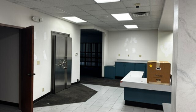 More Photos Of 500 Cherry Ave, Oconto Falls Bank For Lease