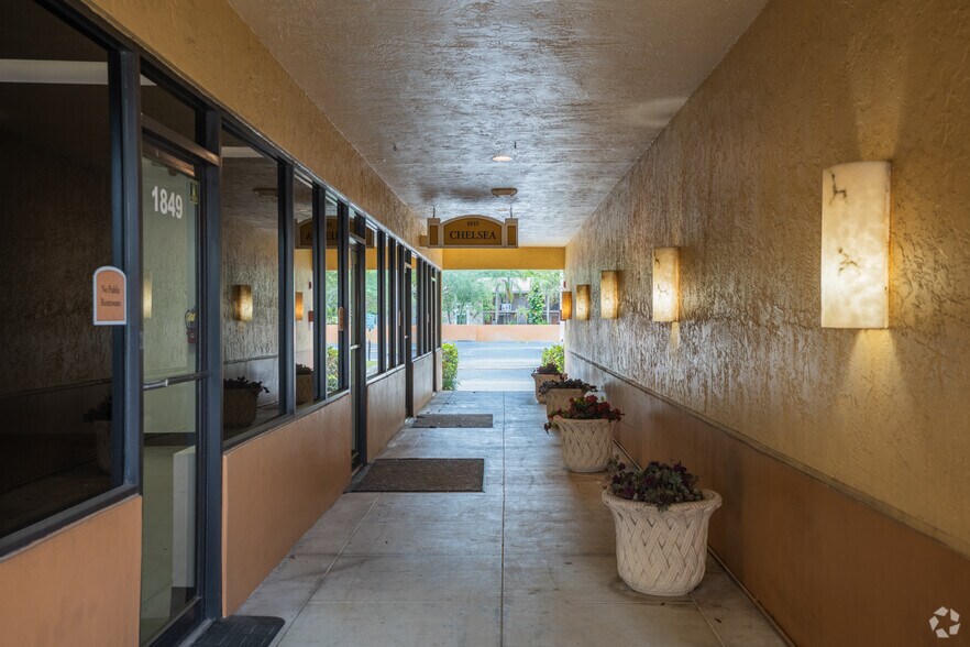 More Photos Of 1809-1879 N University Dr, Coral Springs Office For Lease