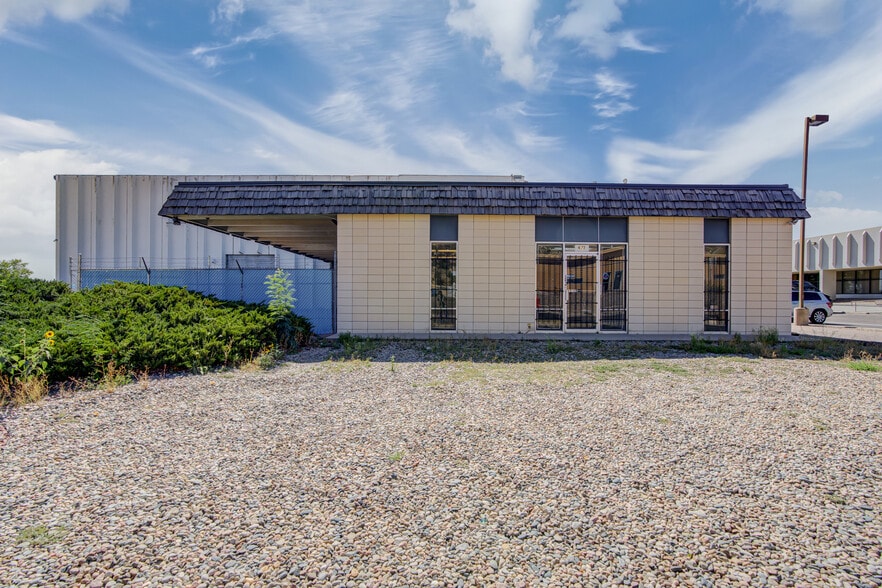 More Photos Of 675 Elkton Dr, Colorado Springs Distribution For Sale