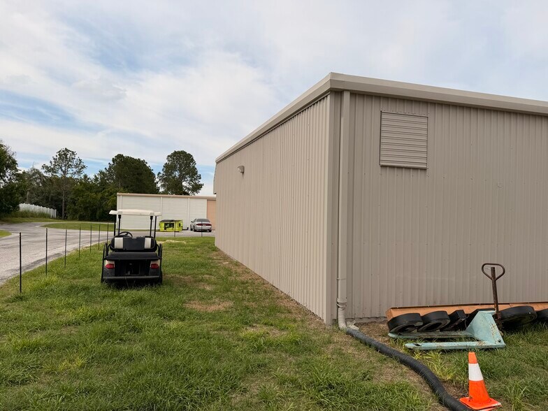 More Photos Of 904 Jan-Mar Ct, Clermont Flex For Lease