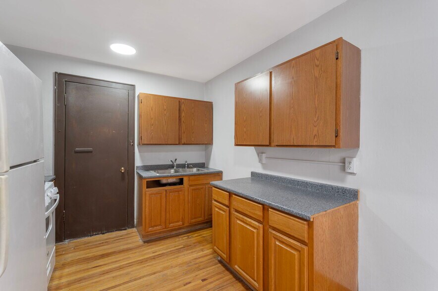 More Photos Of 487 Grand Ave, Saint Paul Apartments For Sale