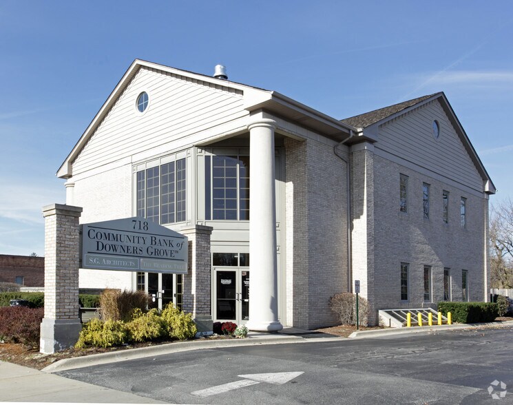 More Photos Of 718 Ogden Ave, Downers Grove Loft Creative Space For Lease