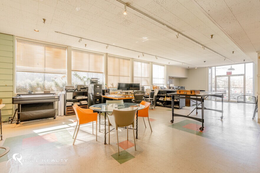 More Photos Of 979 Donnelly Ave SW, Atlanta Warehouse For Sale