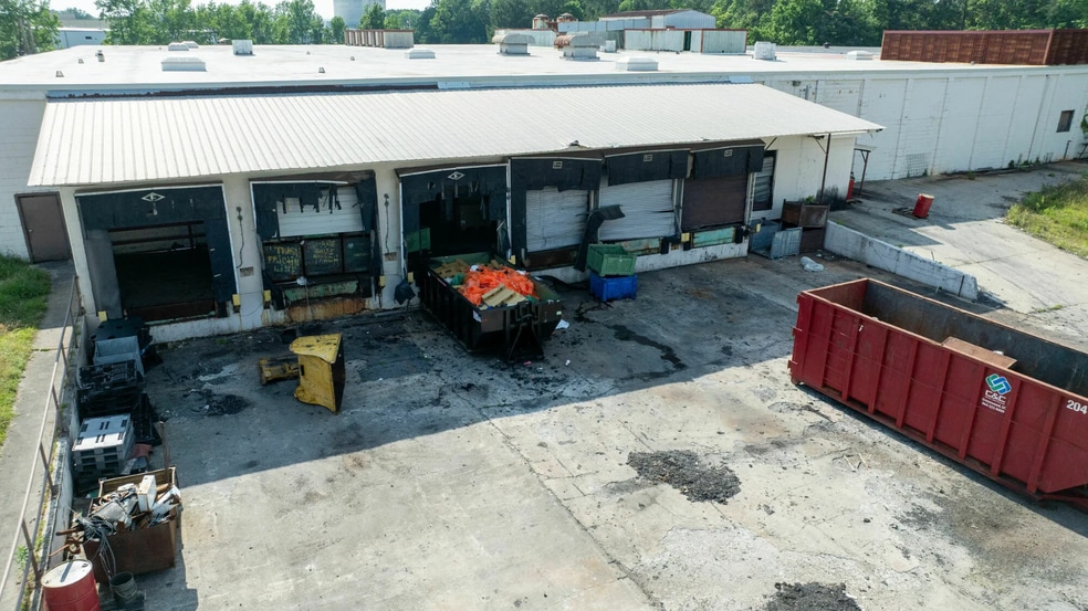 More Photos Of 584 Highway 28 S, Abbeville Warehouse For Lease