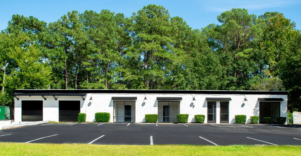 More Photos Of 3038 McNaughton Dr, Columbia Light Distribution For Sale