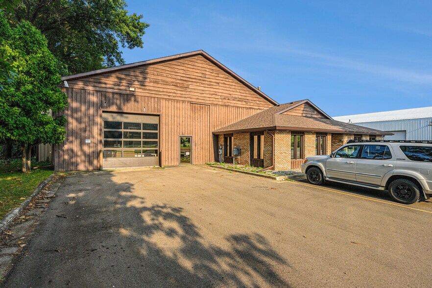 More Photos Of 9350 Shaver Rd, Portage Manufacturing For Lease