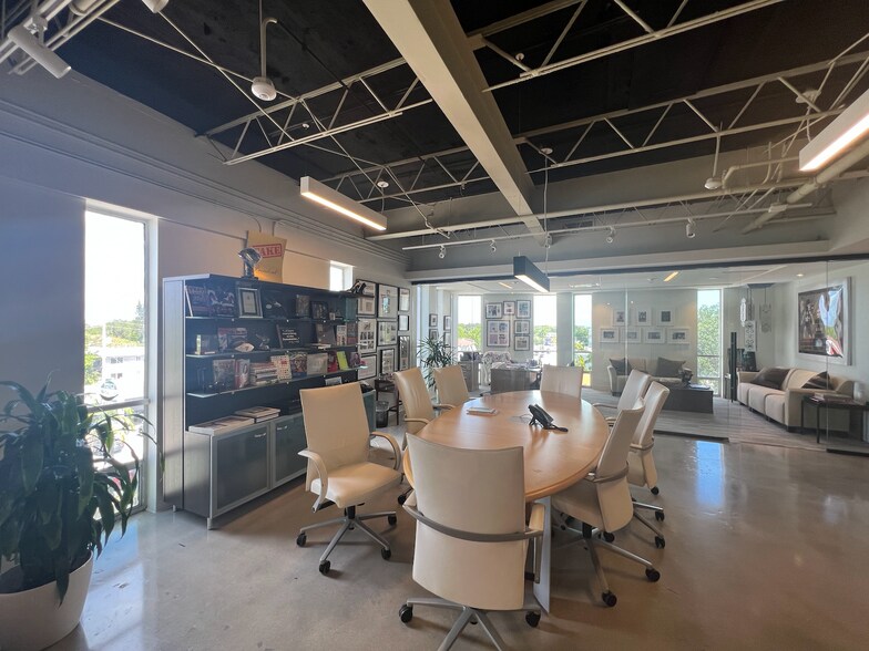 More Photos Of 7300 Biscayne Blvd, Miami Loft Creative Space For Lease