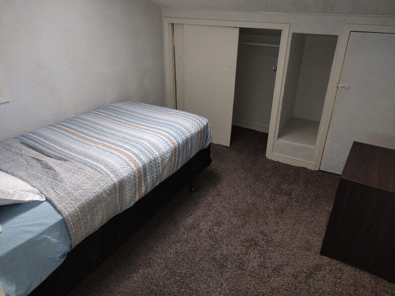 More Photos Of 2415 Montana Ave, El Paso Office Residential For Sale