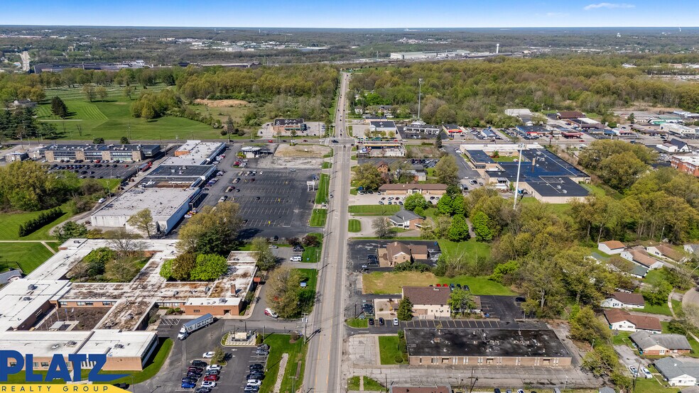 More Photos Of 548 Gypsy Ln, Youngstown Office For Sale
