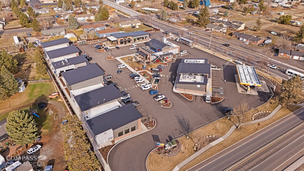 More Photos Of 21185 Reed Market Rd, Bend Storefront Retail Office For Lease