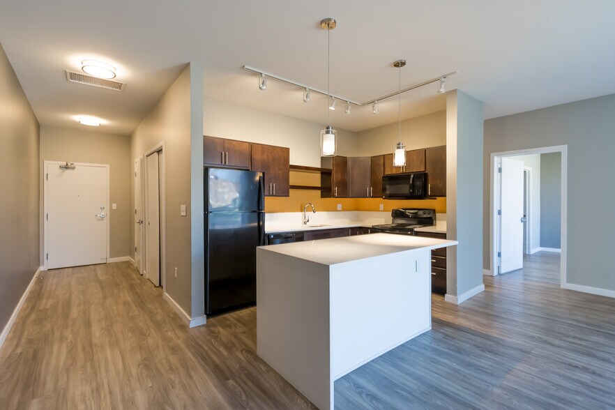 More Photos Of 119 E Lake Ave, Plymouth Apartments For Sale