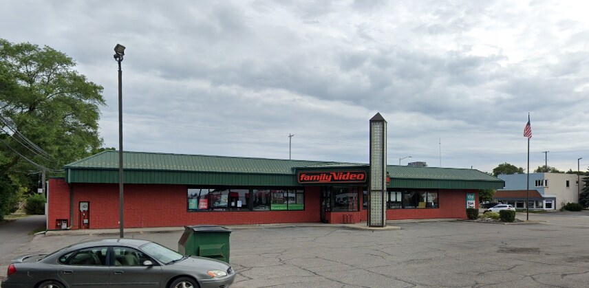 More Photos Of 317 N Mission St, Mount Pleasant Freestanding For Lease