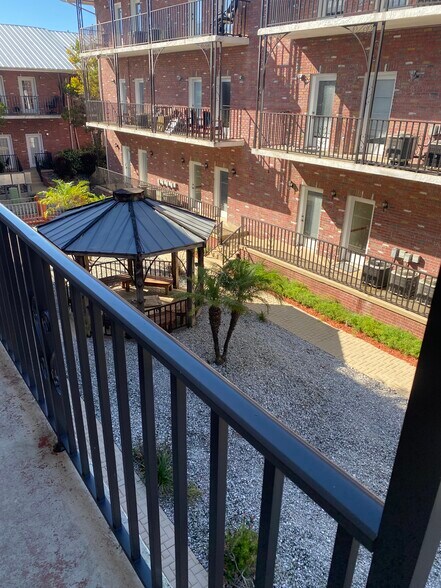 More Photos Of 501 Goodlette Rd N, Naples Medical For Sale