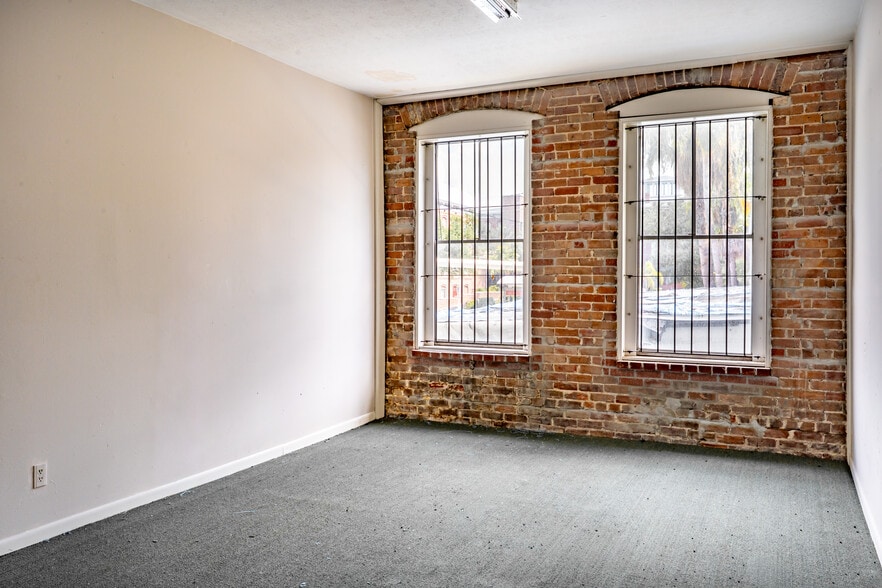 More Photos Of 1324 E 7th Ave, Tampa Restaurant For Sale