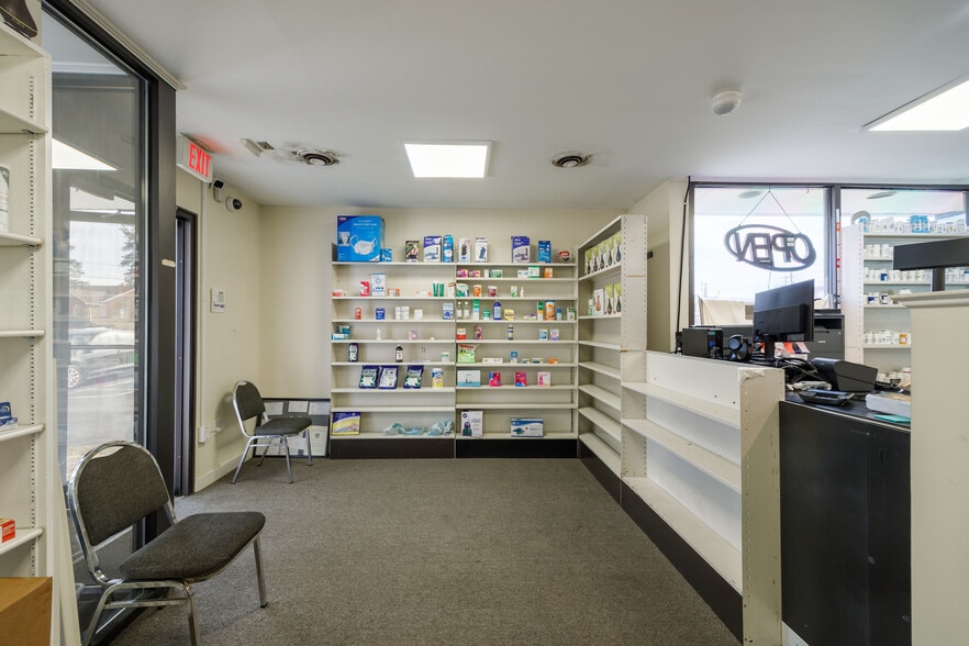 More Photos Of 2000 Snead Ave, Colonial Heights General Retail For Sale