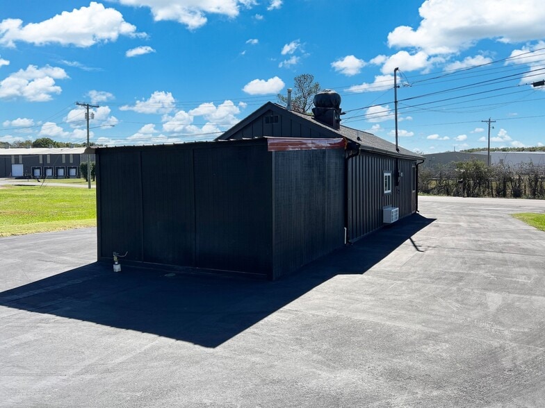 More Photos Of 1450 Old Belfast Rd, Lewisburg General Retail For Sale
