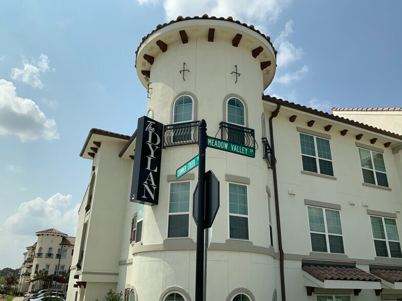 Primary Photo Of 5344 Sycamore School Rd, Fort Worth Apartments For Lease