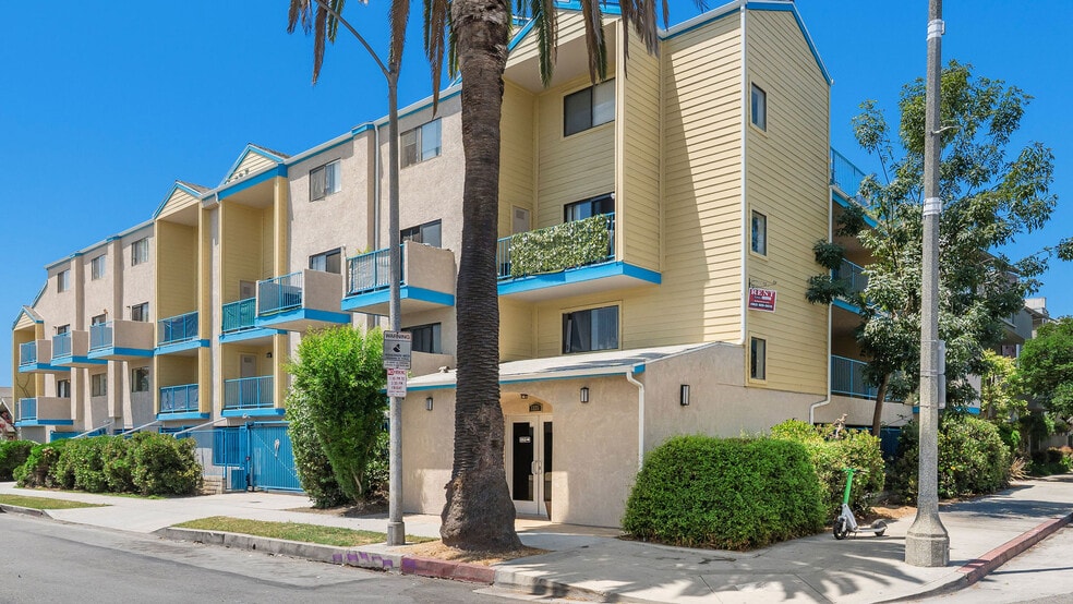 More Photos Of 1225 Bennett Ave, Long Beach Apartments For Sale