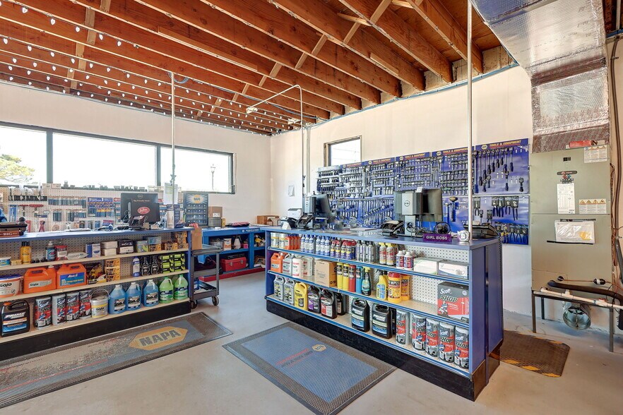 More Photos Of 519 Delaware Ave, Fort Pierce General Retail For Lease