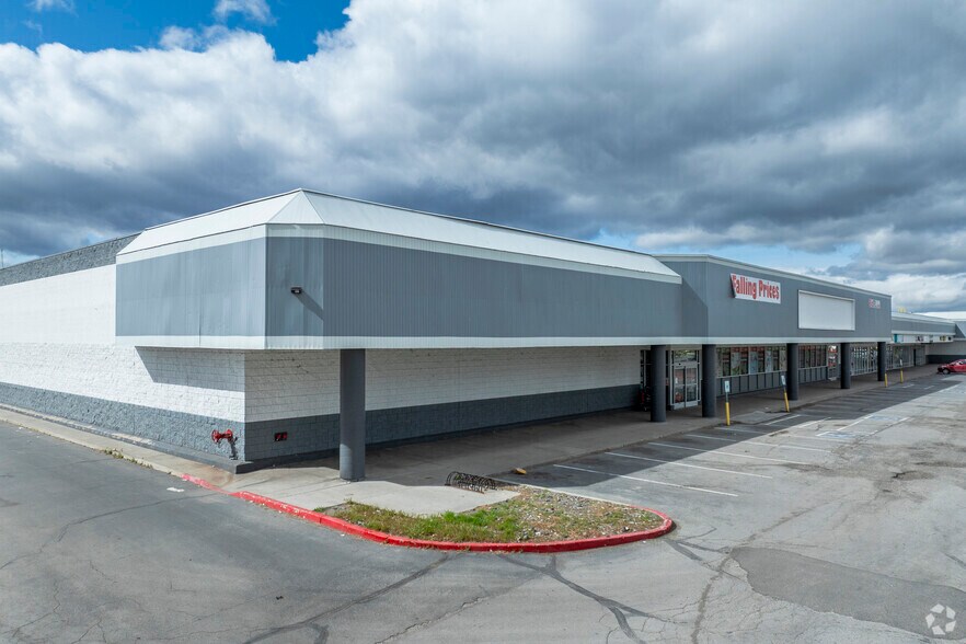 Primary Photo Of 2300-2360 Oddie Blvd, Sparks Restaurant For Lease