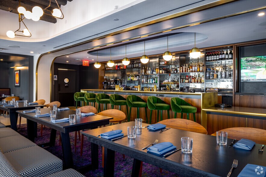 More Photos Of 75 Rockefeller Plaza, New York Office For Lease