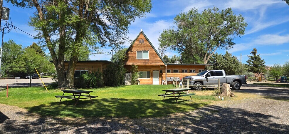 More Photos Of 204 US Highway 20 S, Thermopolis Manufactured Housing Mobile Home Park For Sale