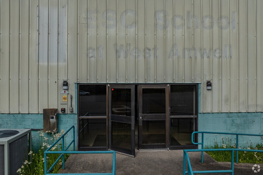 More Photos Of 1422 Route 179, Lambertville Warehouse For Lease