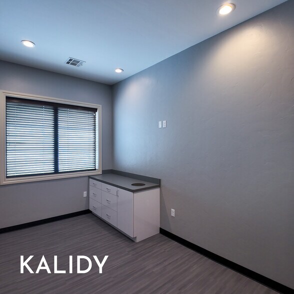 More Photos Of 2220 NW 164th St, Edmond Office For Sale
