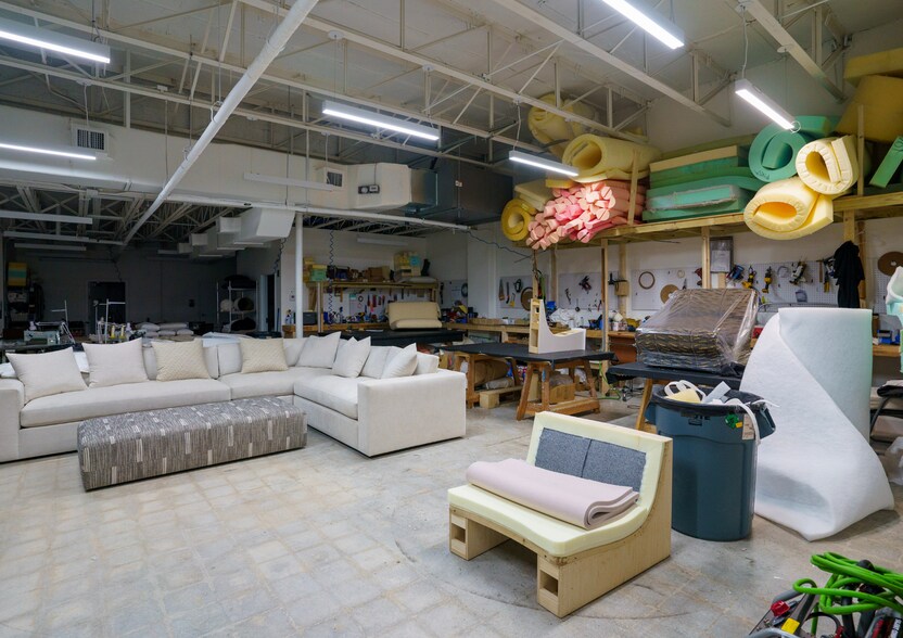 More Photos Of 777 NE 125th St, North Miami Storefront For Lease