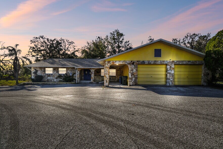 More Photos Of 10129 Little Rd, New Port Richey Medical For Sale