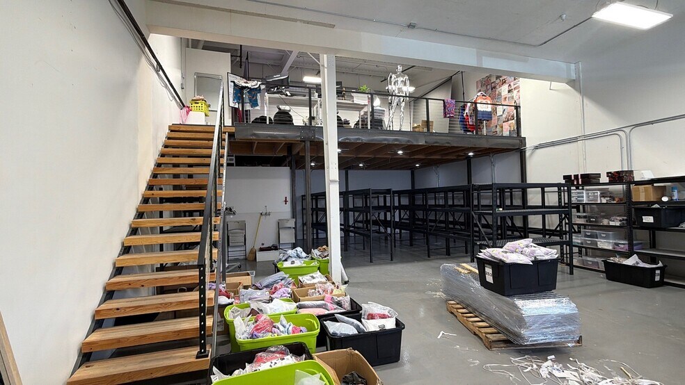 More Photos Of 1350 W 200 S, Lindon Warehouse For Lease
