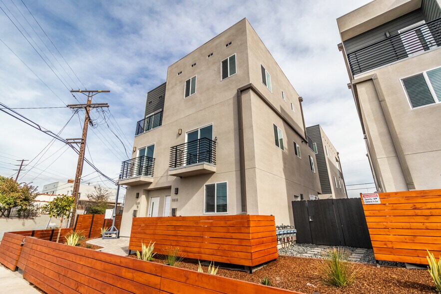 More Photos Of 1818 Thurman Ave, Los Angeles Apartments For Sale