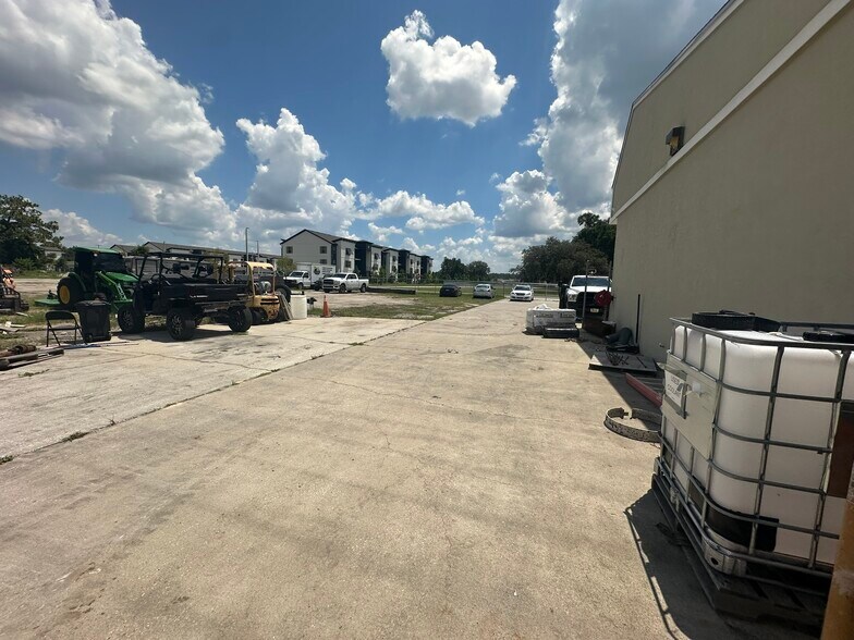 More Photos Of 10988 SW 94th Ct, Ocala Warehouse For Sale