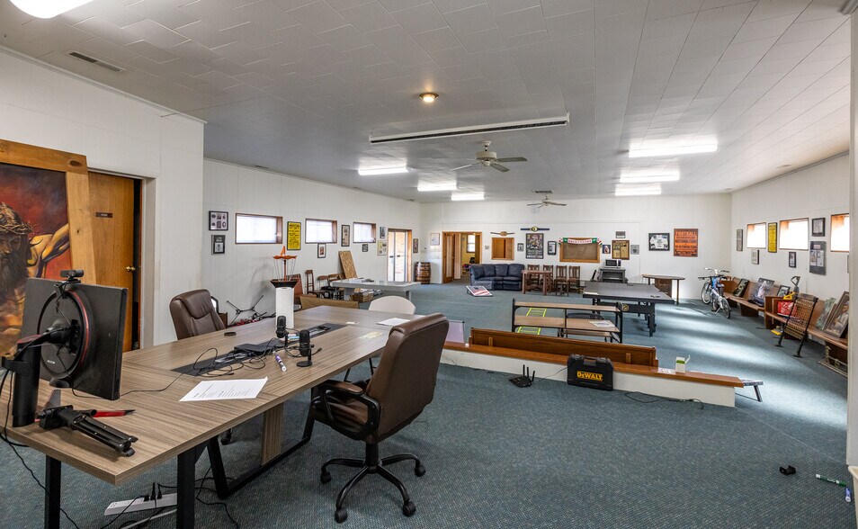 More Photos Of 420 E Pike St, Kirklin Religious Facility For Sale