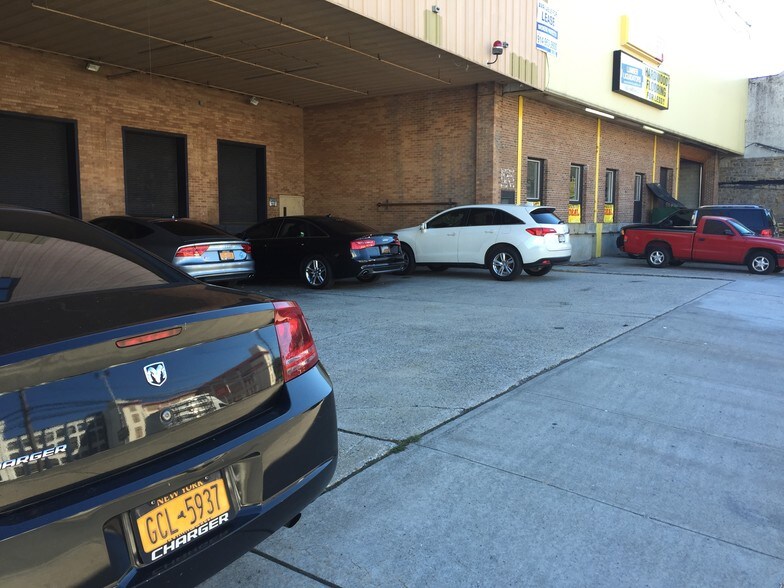 132140 Saw Mill River Rd, Yonkers, NY 10701 Industrial For Lease
