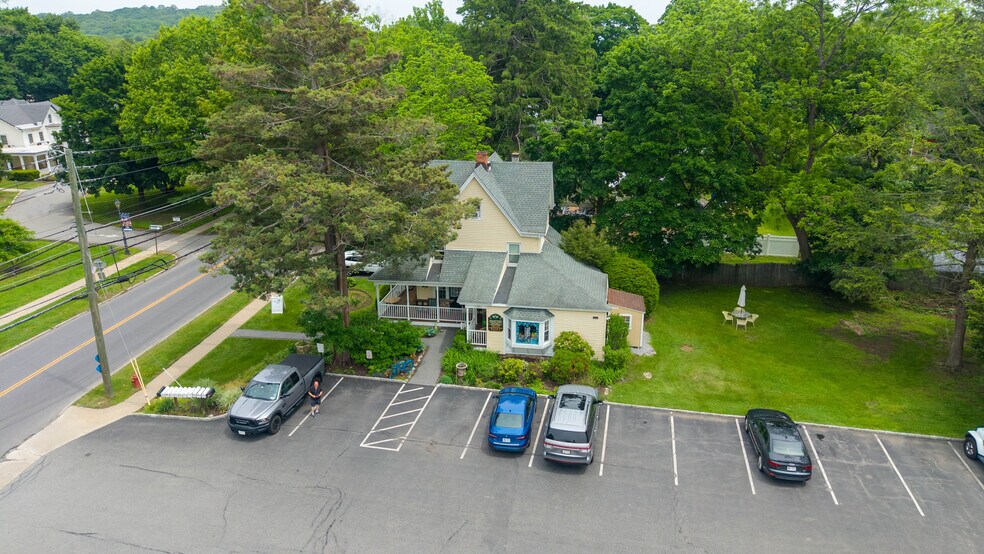 More Photos Of 1137-1143 E Main St, Shrub Oak Office Residential For Sale