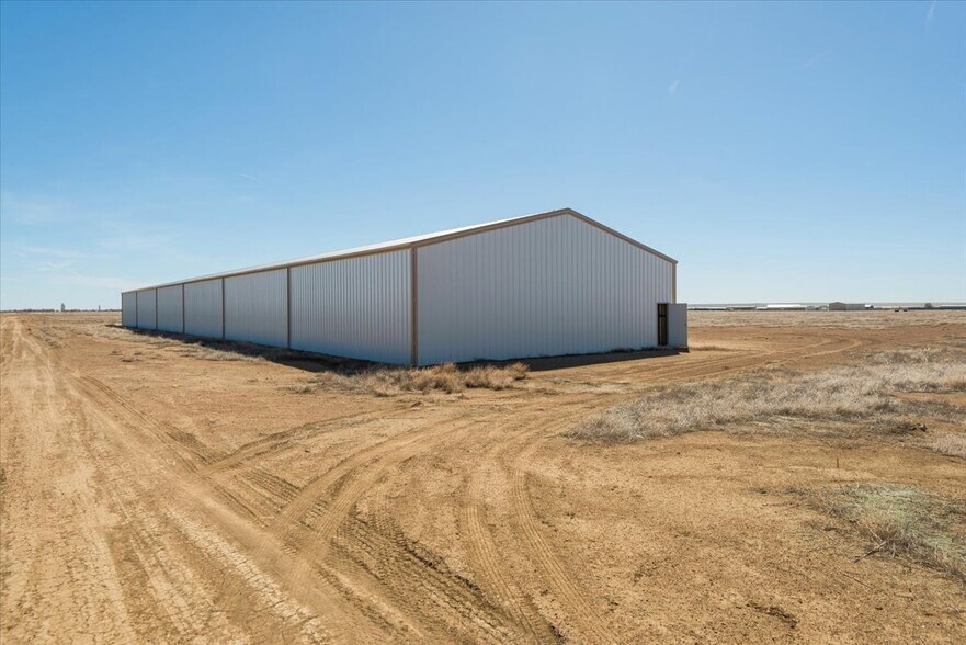 More Photos Of 20040 Grasslands Ln, Ordway Warehouse For Sale