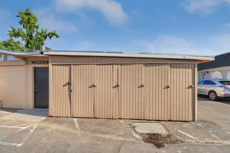 More Photos Of 4731 El Camino Ave, Carmichael Office For Sale