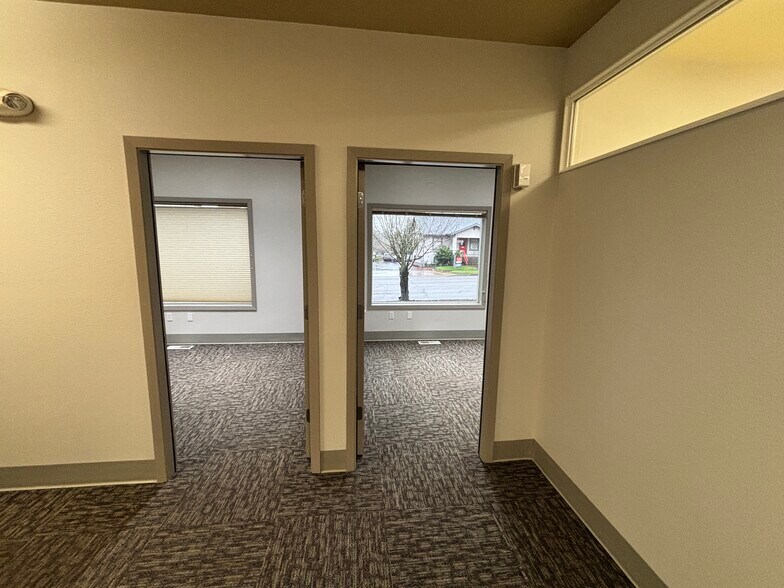 More Photos Of 1515-1535 Liberty St SE, Salem Medical For Lease