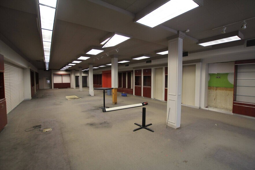 More Photos Of 58 Cedar St, Sudbury Storefront Retail Residential For Sale