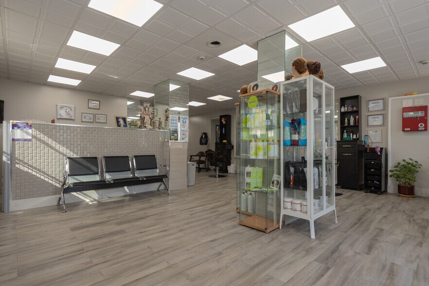 More Photos Of 82-84 W Railroad Ave, Garnerville Storefront Retail Residential For Sale