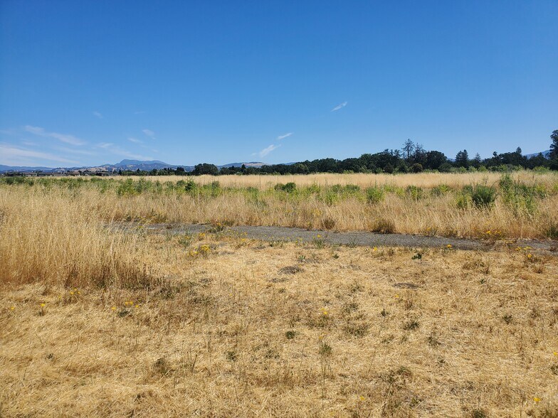 More Photos Of 4001 Coral Sea Ave, Santa Rosa Land For Sale