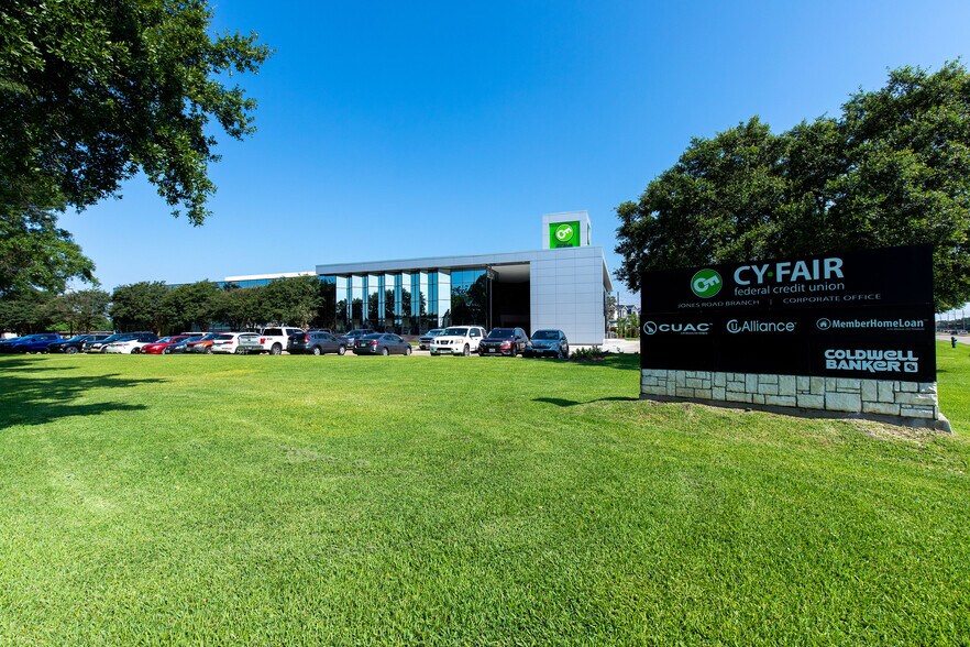 More Photos Of 9601 Jones Rd, Houston Office For Lease