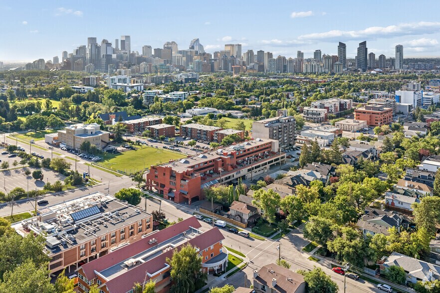 More Photos Of 811 14 St NW, Calgary Office For Lease