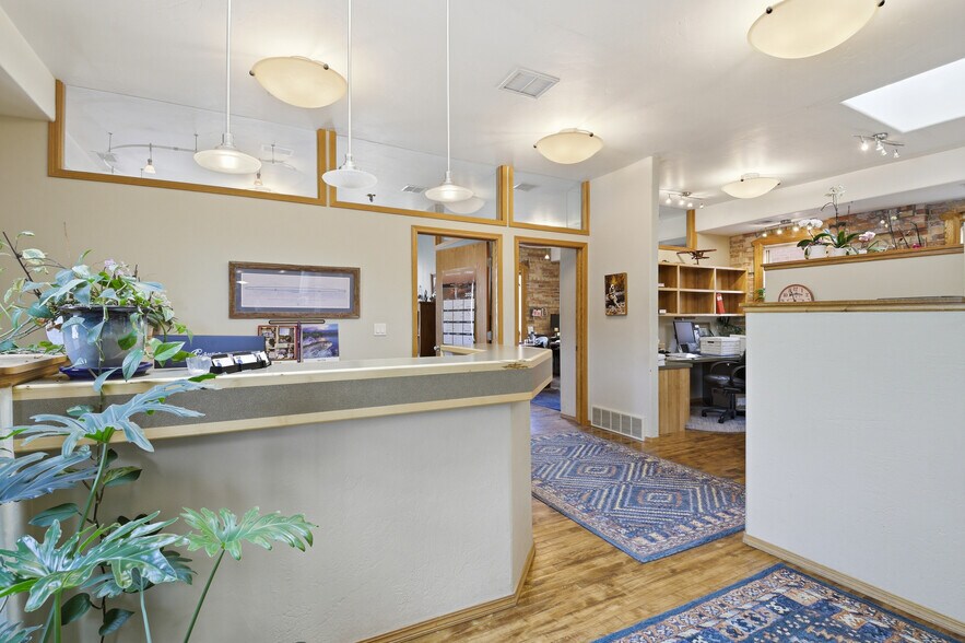 More Photos Of 713 Cooper Ave, Glenwood Springs General Retail For Sale