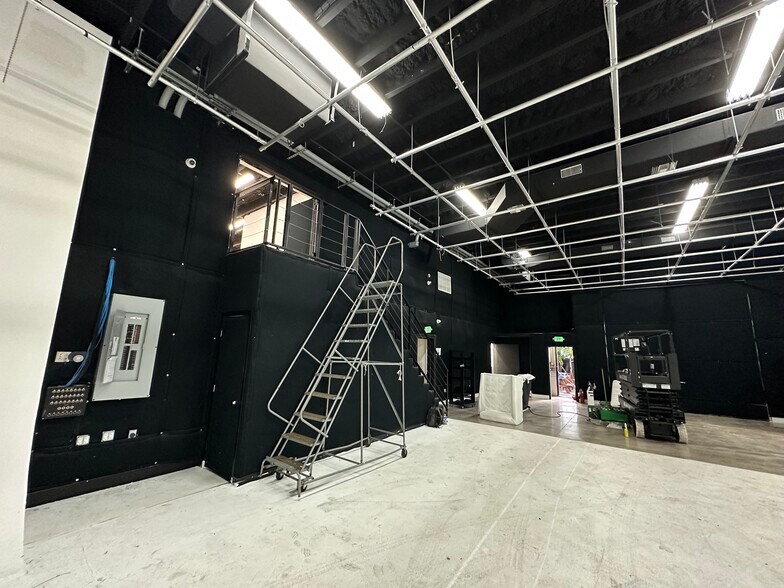 More Photos Of 4151 NW 2nd Ave, Miami Loft Creative Space For Lease