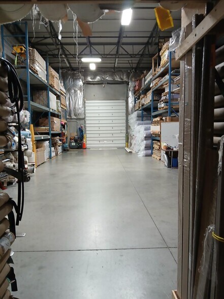 More Photos Of 14101-14121 Mariah Ct, Chantilly Light Manufacturing For Lease