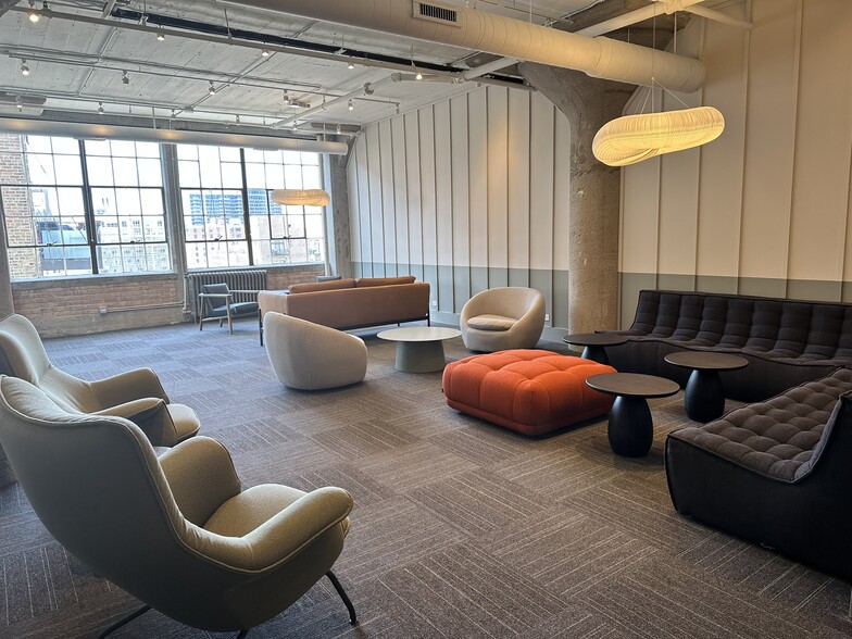 More Photos Of 328 S Jefferson St, Chicago Office For Lease